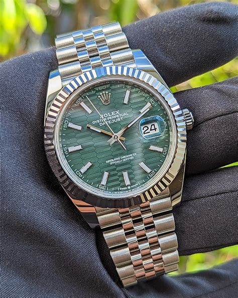 rolex datejust 41 motif green dial jubilee bracelet|rolex datejust 41 smooth bezel.